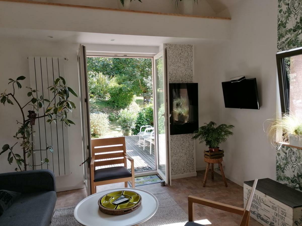 logement en campagne Urville-Nacqueville Extérieur photo